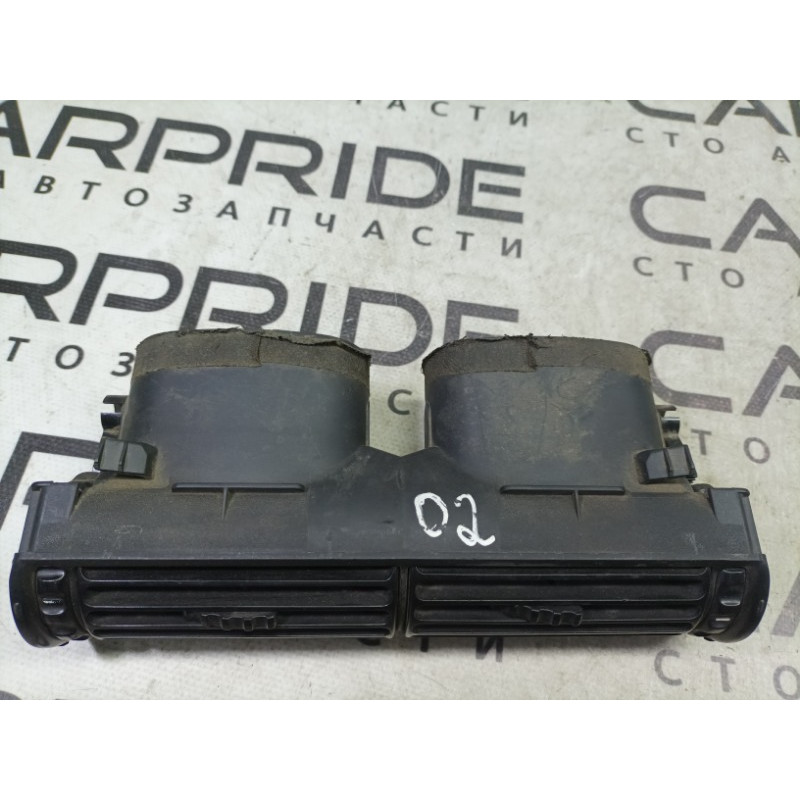 Дефлектор воздуховода (салон) BMW 5-series E34 64221384040