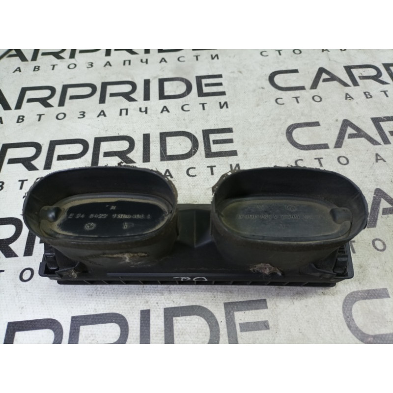 Дефлектор воздуховода (салон) BMW 5-series E34 64221384040