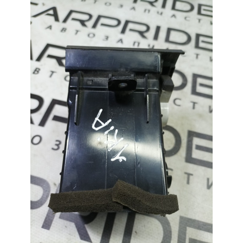 Дефлектор воздуховода (салон) KIA Sorento BL 2005 2.5 CRDI 974903e000