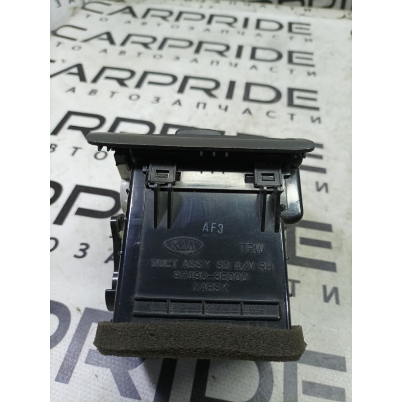 Дефлектор воздуховода (салон) KIA Sorento BL 2005 2.5 CRDI 974903e000