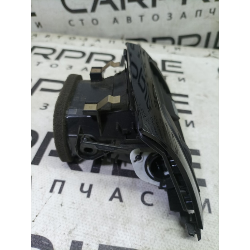 Дефлектор повітроводу (салон) BMW 3-series F30 2013 N47D20 64229231995
