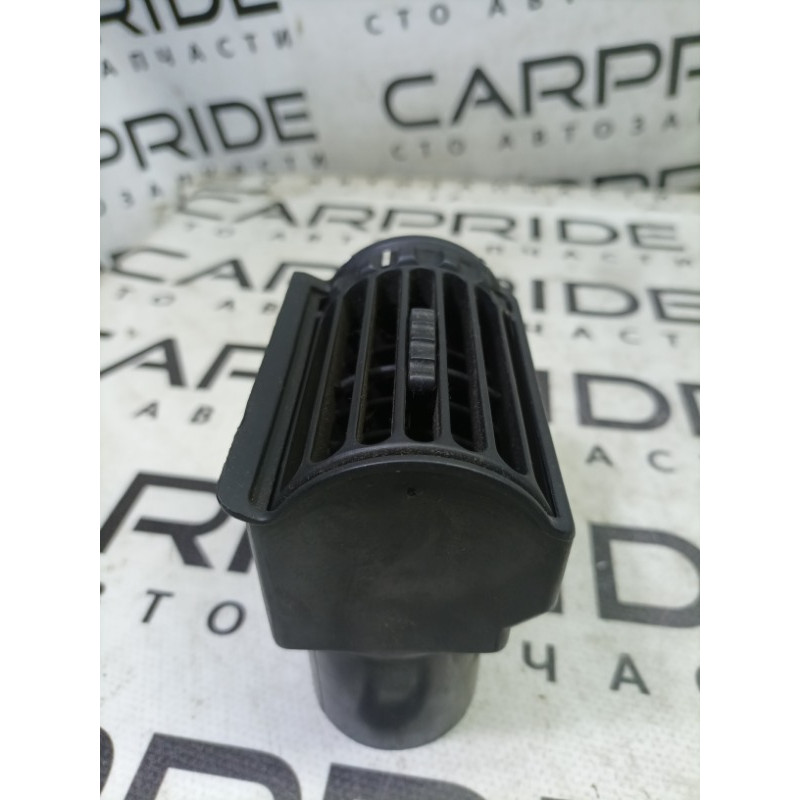 Дефлектор воздуховода (салон) BMW 3-series E30 64221381149