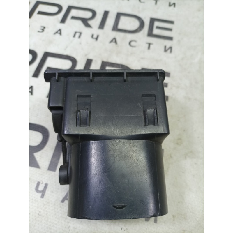 Дефлектор воздуховода (салон) BMW 3-series E30 64221381149