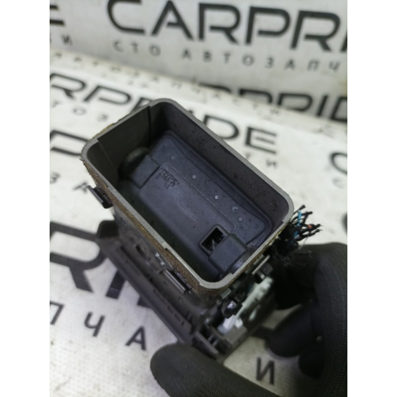 Дефлектор воздуховода (салон) AUDI A4 B6 2003 2.0 ALT 8E0820901F 6PS