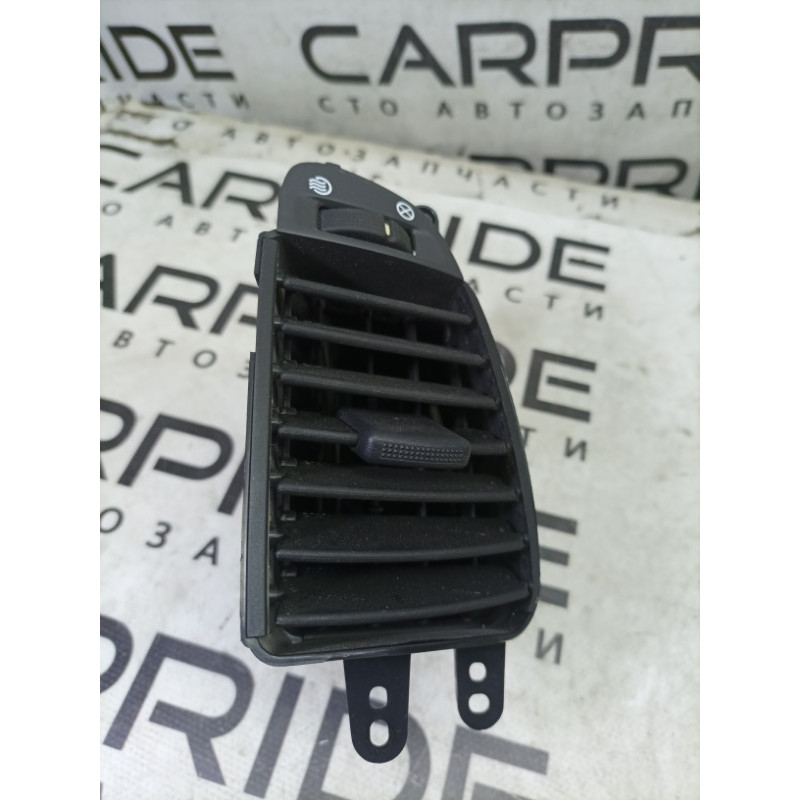 Дефлектор воздуховода (салон) KIA Sorento BL 2007 2.5 CRDI 974303e500