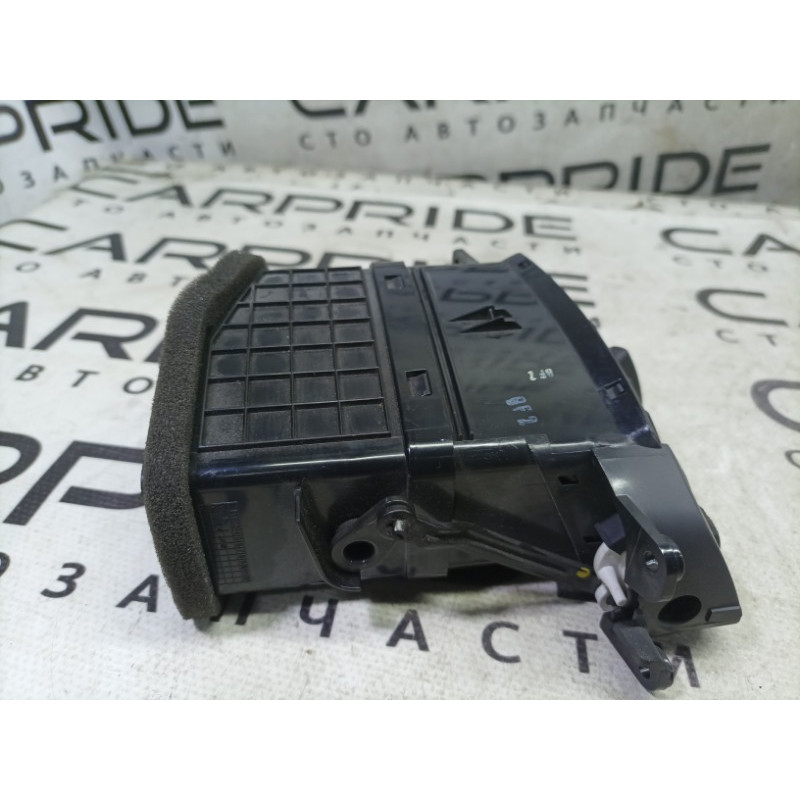 Дефлектор воздуховода (салон) KIA Sorento BL 2007 2.5 CRDI 974303e500