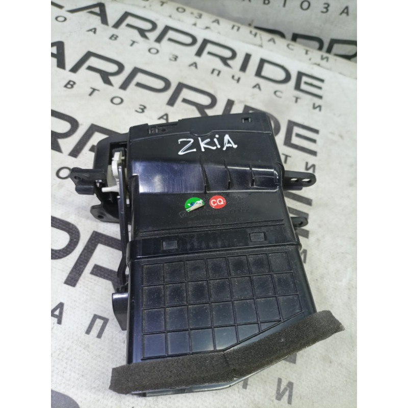 Дефлектор воздуховода (салон) KIA Sorento BL 2007 2.5 CRDI 974303e500