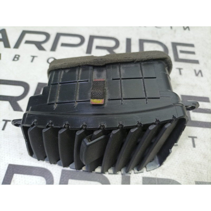 Дефлектор воздуховода (салон) KIA Sorento BL 2005 2.5 CRDI 974303e000