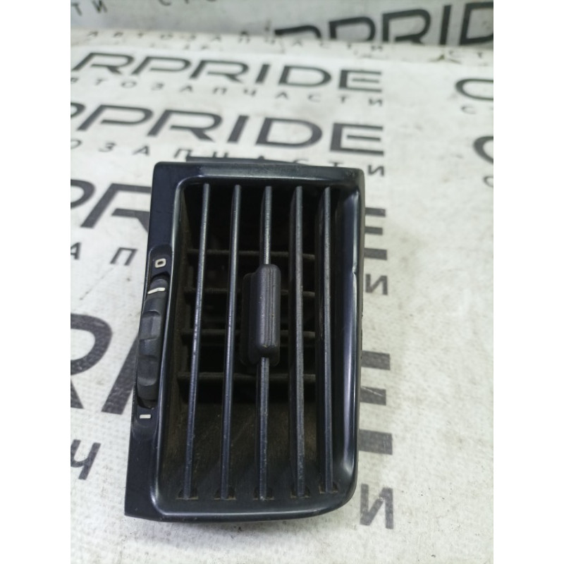 Дефлектор воздуховода (салон) BMW 5-series E34 64221384088