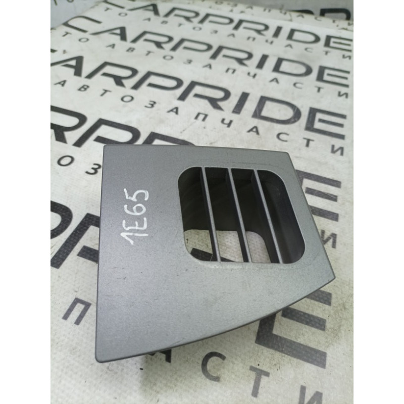 Дефлектор воздуховода (салон) BMW 7-series E65 N62B44 64227007148