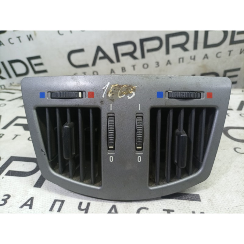 Дефлектор повітроводу (салон) BMW 7-series E65 N62B44 64227002395