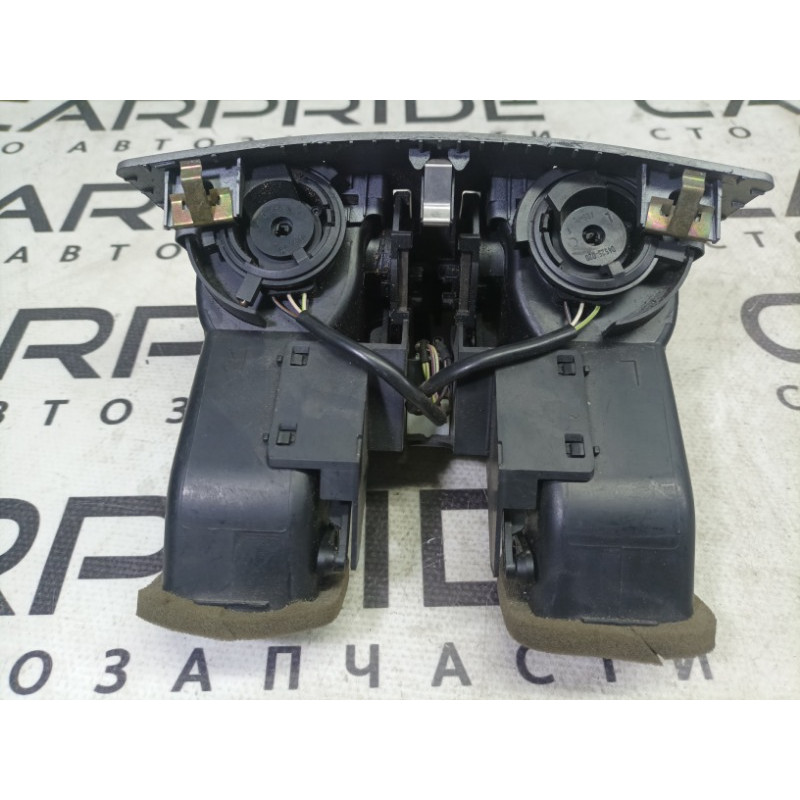 Дефлектор повітроводу (салон) BMW 7-series E65 N62B44 64227002395