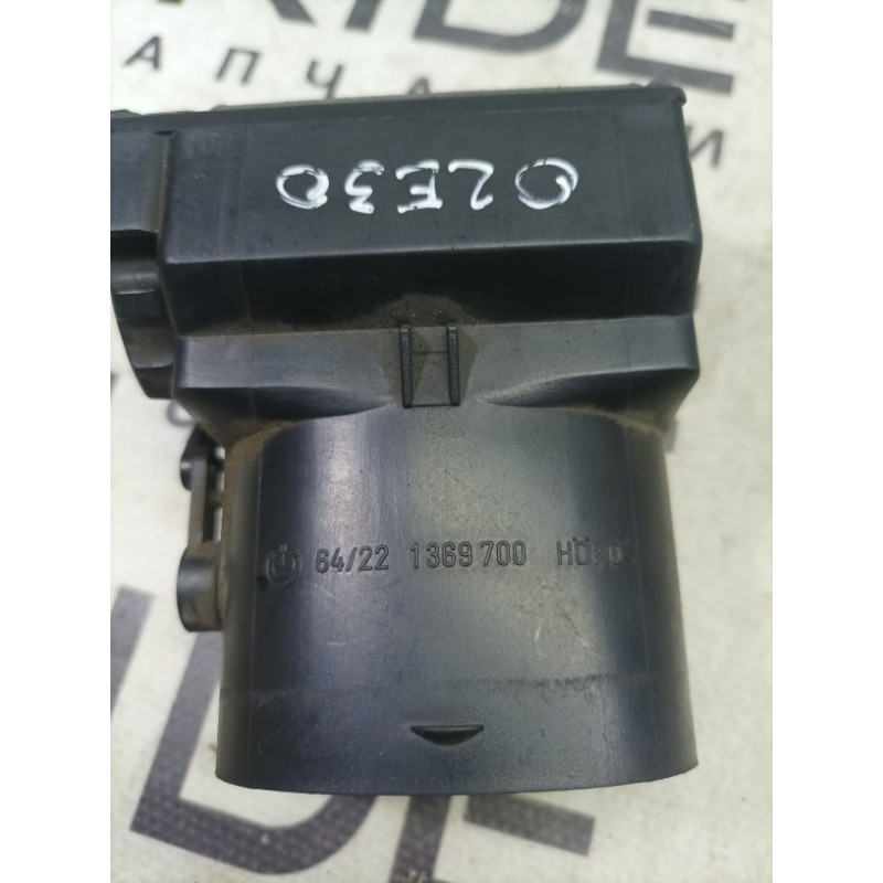 Дефлектор воздуховода (салон) BMW 3-series E30 64221369700