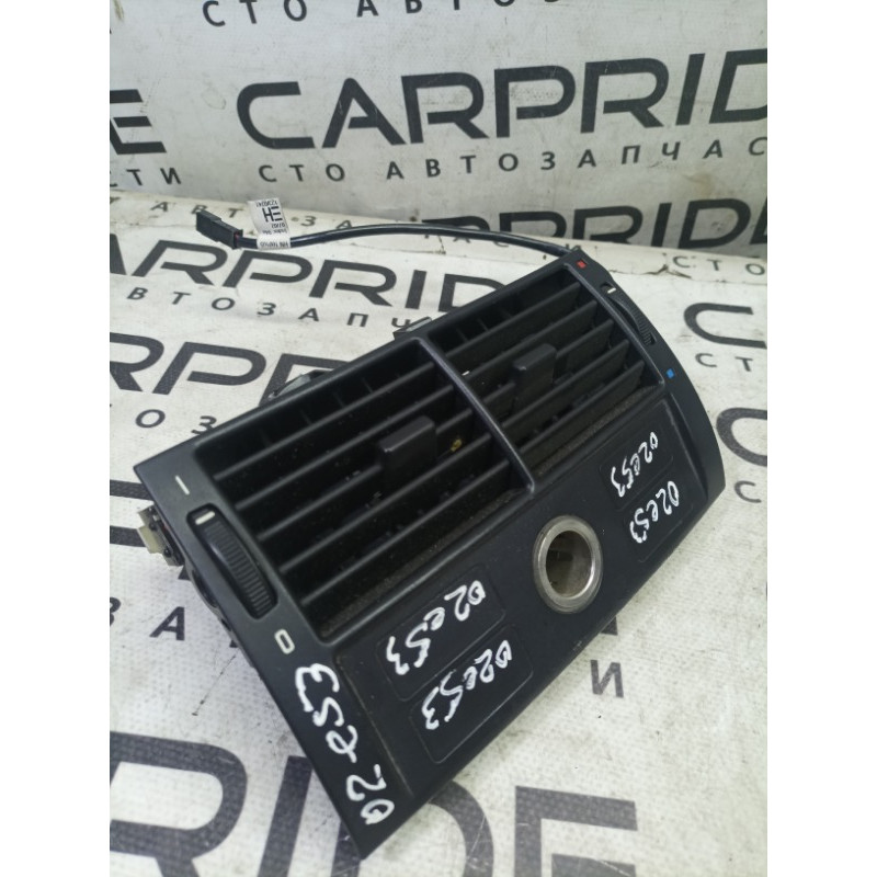 Дефлектор воздуховода (салон) BMW X5 E53 M57d30 64228370910