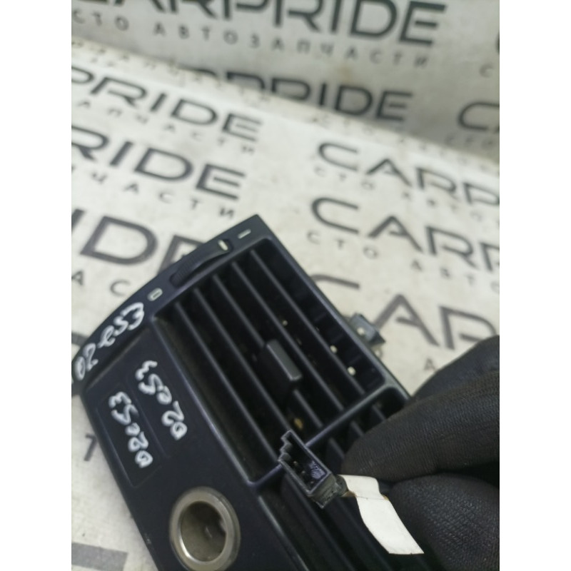 Дефлектор воздуховода (салон) BMW X5 E53 M57d30 64228370910