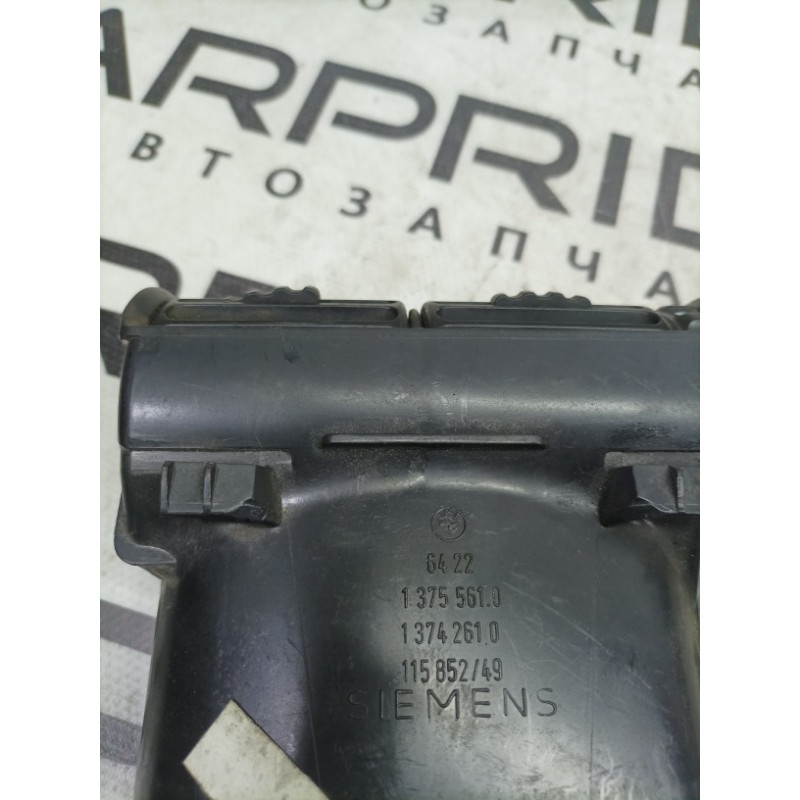 Дефлектор воздуховода (салон) BMW 5-series E34 64221375561