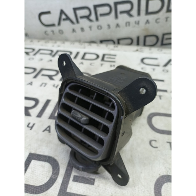 Дефлектор воздуховода (салон) Nissan Navara D22 2004 2.5 68760vj400