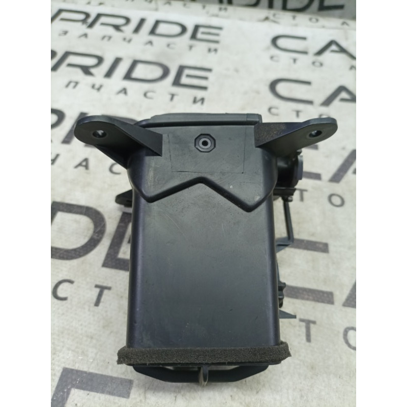 Дефлектор воздуховода (салон) Nissan Navara D22 2004 2.5 68760vj400