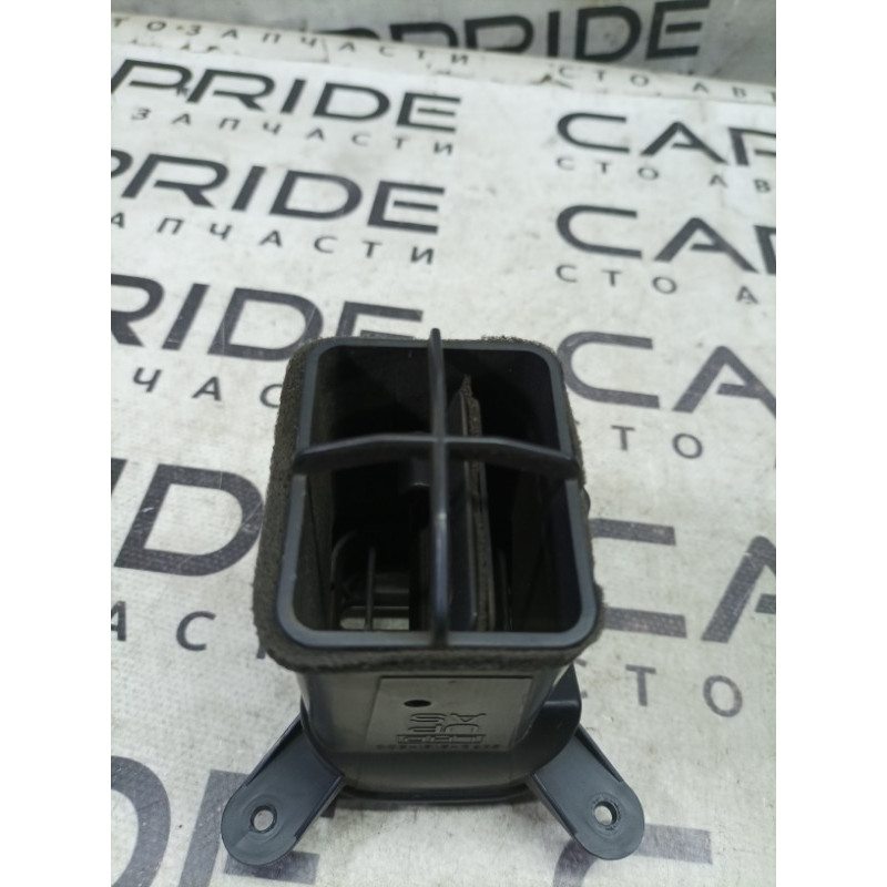 Дефлектор воздуховода (салон) Nissan Navara D22 2004 2.5 68760vj400