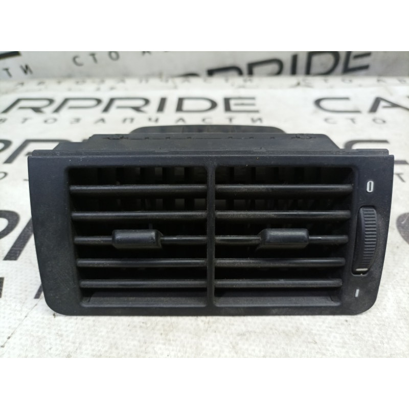 Дефлектор воздуховода (салон) BMW 7-series E38 64228391618