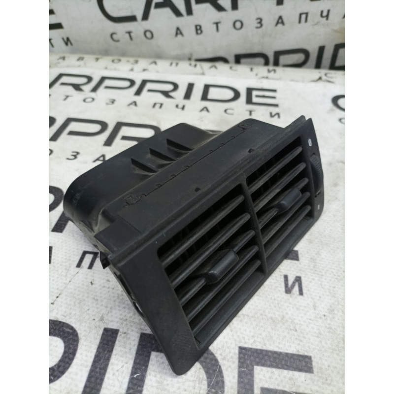 Дефлектор воздуховода (салон) BMW 7-series E38 64228391618