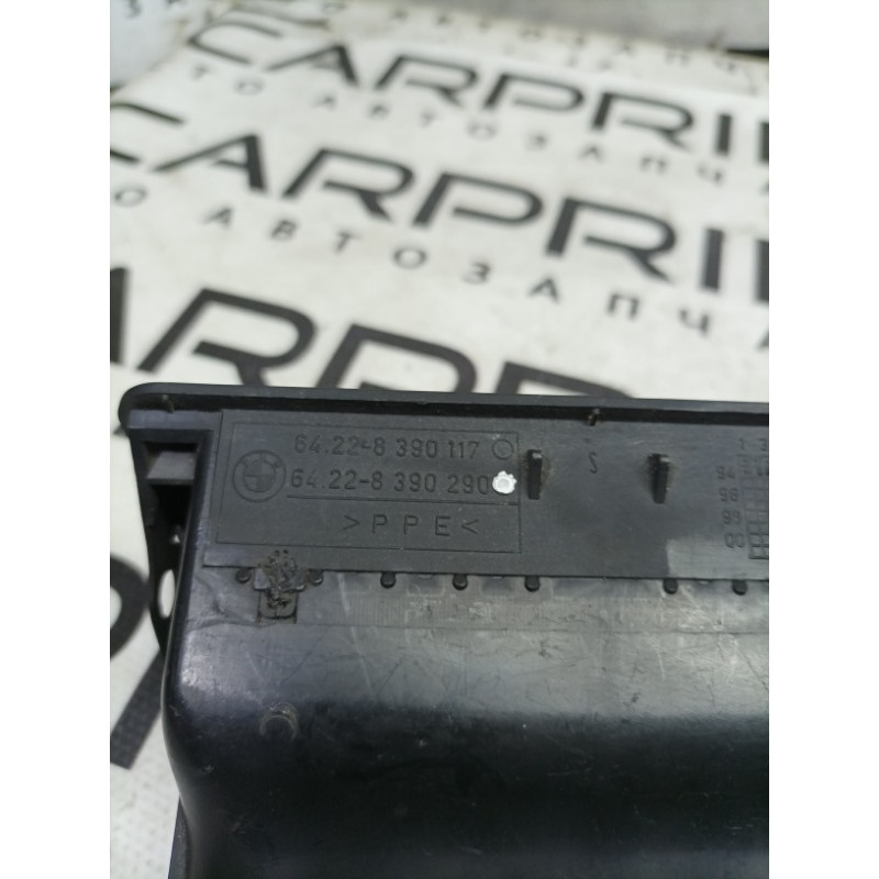 Дефлектор воздуховода (салон) BMW 7-series E38 64228391618