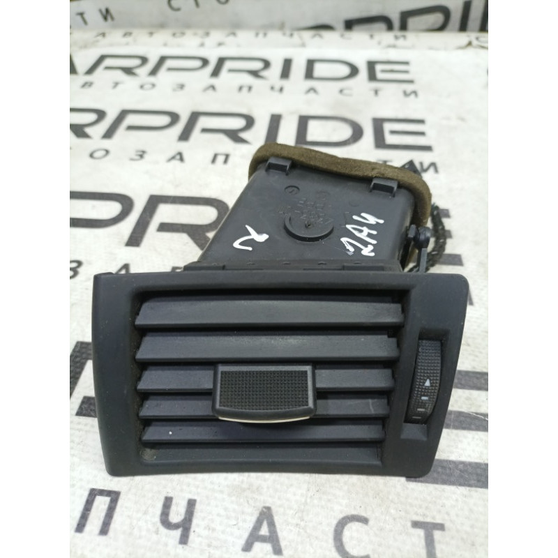 Дефлектор воздуховода (салон) AUDI A4 B6 2003 1.8 BFB 8E0820901F 6PS