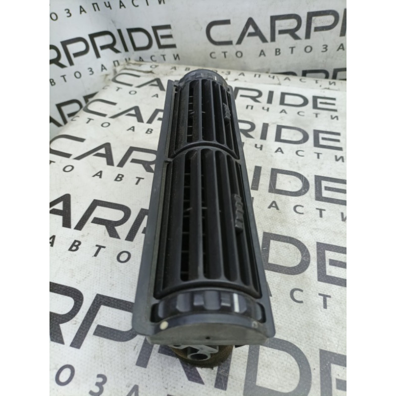 Дефлектор воздуховода (салон) BMW 3-series E30 M21d24 64221369705