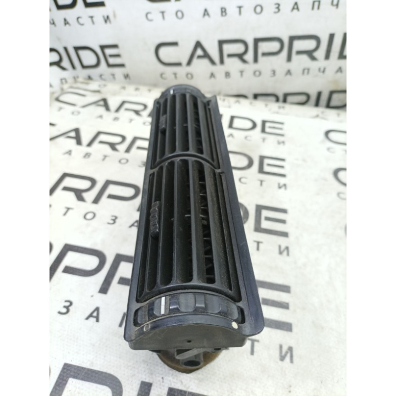 Дефлектор воздуховода (салон) BMW 3-series E30 M21d24 64221369705