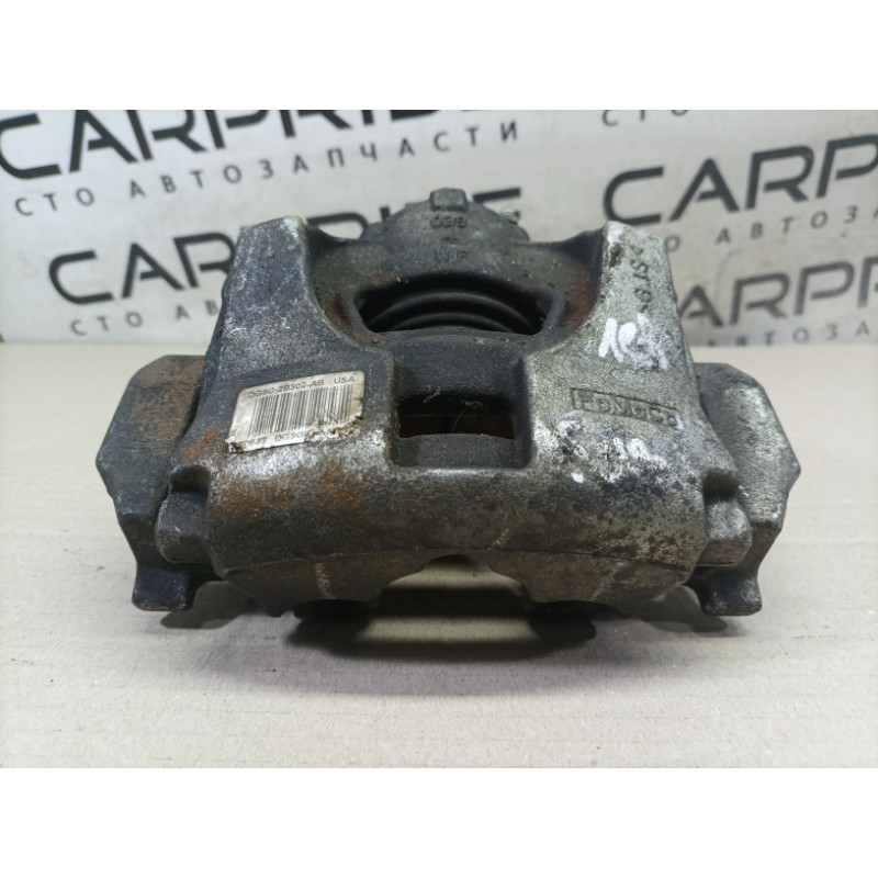 Суппорт тормозной (тормозная система) Ford Fusion MK5 2.5 DG9Z2B121A