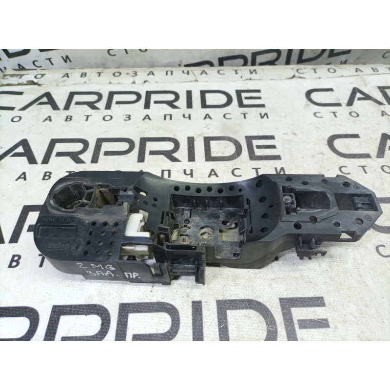 Кронштейн ручки дверей (кузов і елементи) Renault Megane 3 2009 1.5 806060041r
