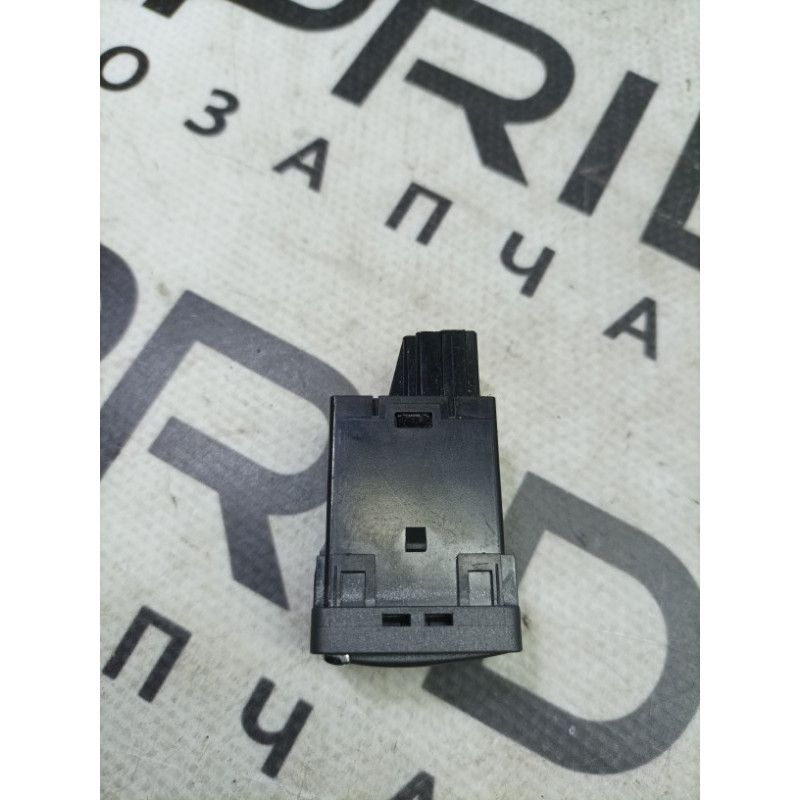 Кнопка открывания крышки багажника (электрика / кнопки) Infiniti QX60 L50 2015 3.5 251403JA0A