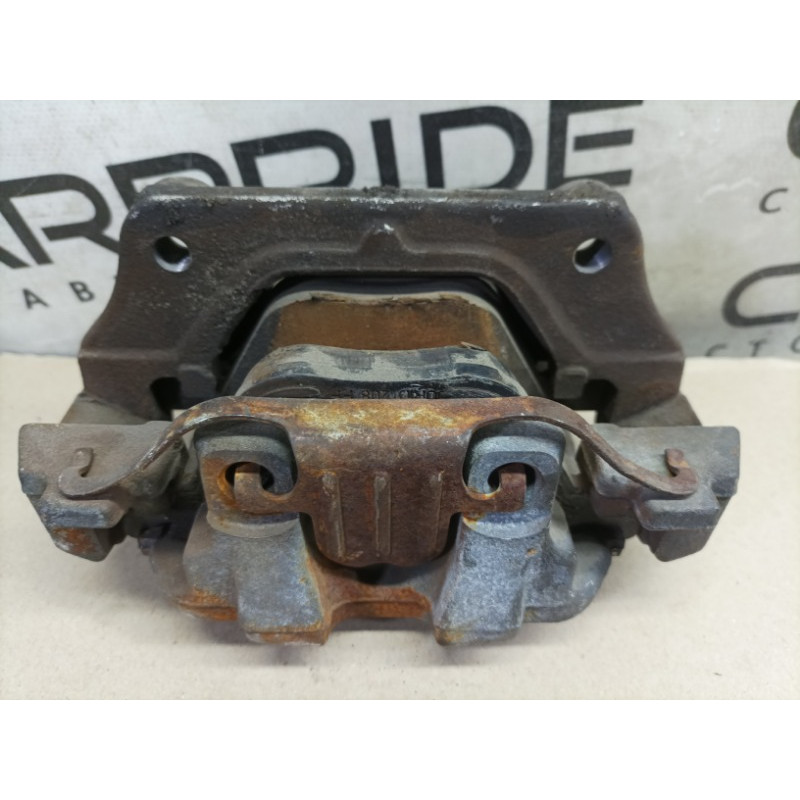 Гальмівний супорт (гальмівна система) BMW 3-series E93 2010 3.0 N52 34116778145