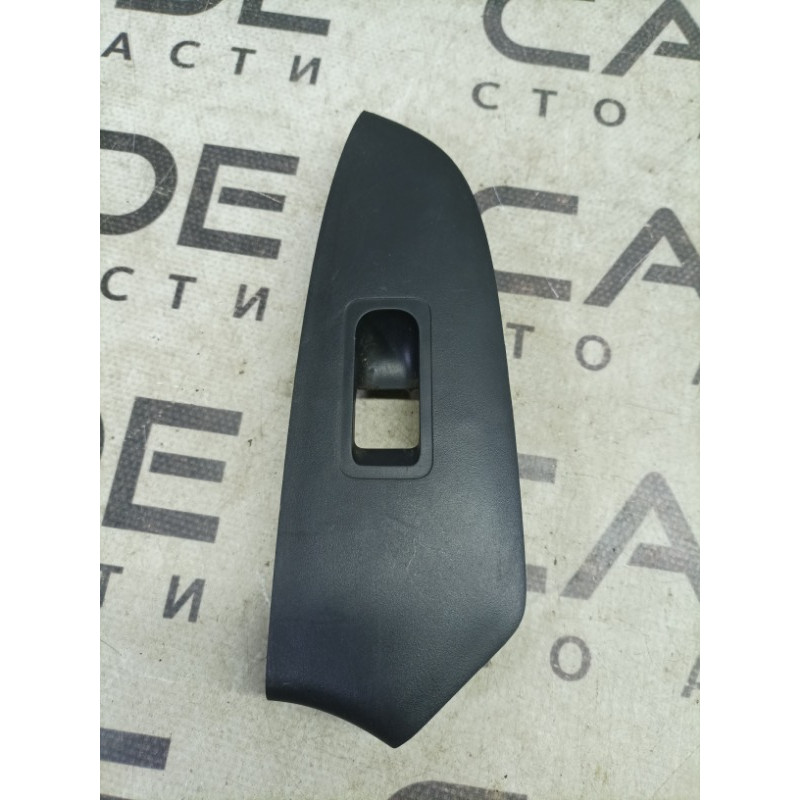 Накладка кнопок стеклоподъемника (салон) Honda CRV RD7 2003 2.2 88761scaxa011m1
