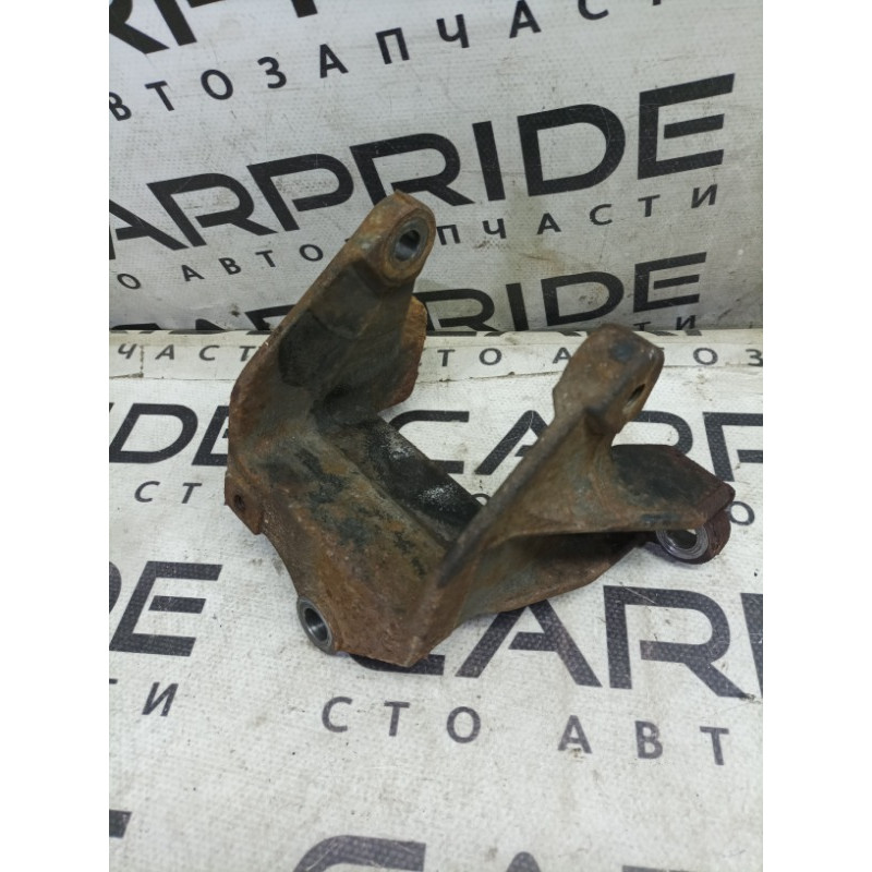 Кріплення подушки двигуна (кронштейны двигателя) Honda CRV RD7 2003 2.2 50650SKNE00