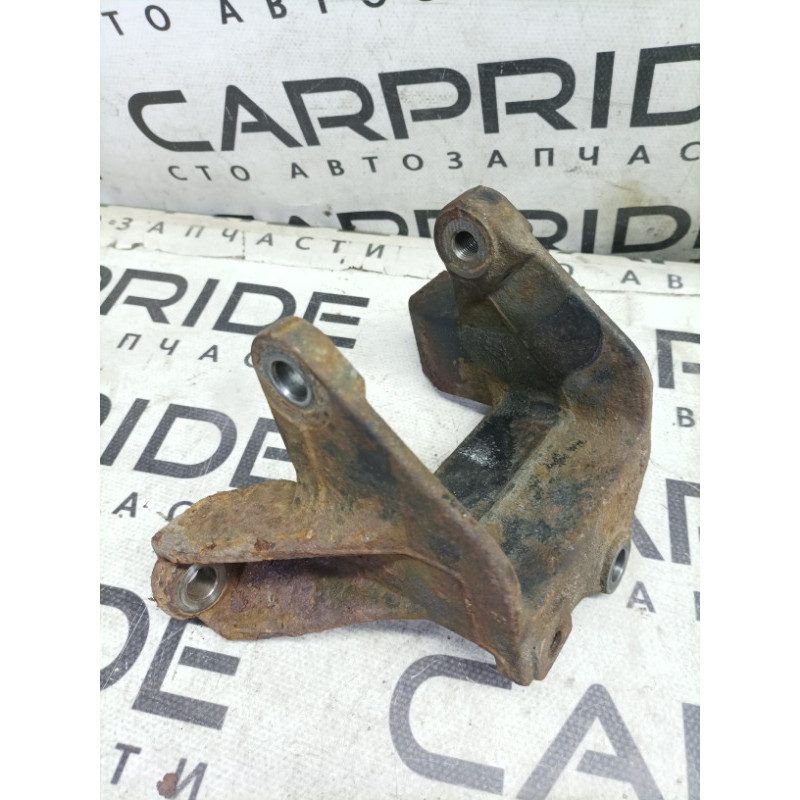 Кріплення подушки двигуна (кронштейны двигателя) Honda CRV RD7 2003 2.2 50650SKNE00