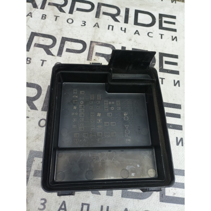 Крышка блока предохранителей (двигатель и элементы) Honda CRV RD7 2003 2.2 38253SKNE01