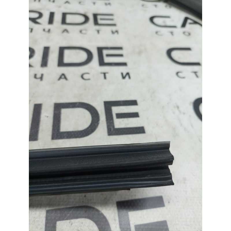 Ущільнювач дверей (кузов и элементы) Honda CRV RD7 2003 2.2 72355SCAE01ZA