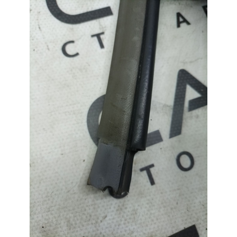 Ущільнювач дверей (кузов и элементы) Honda CRV RD7 2003 2.2 72815SCAE01ZA