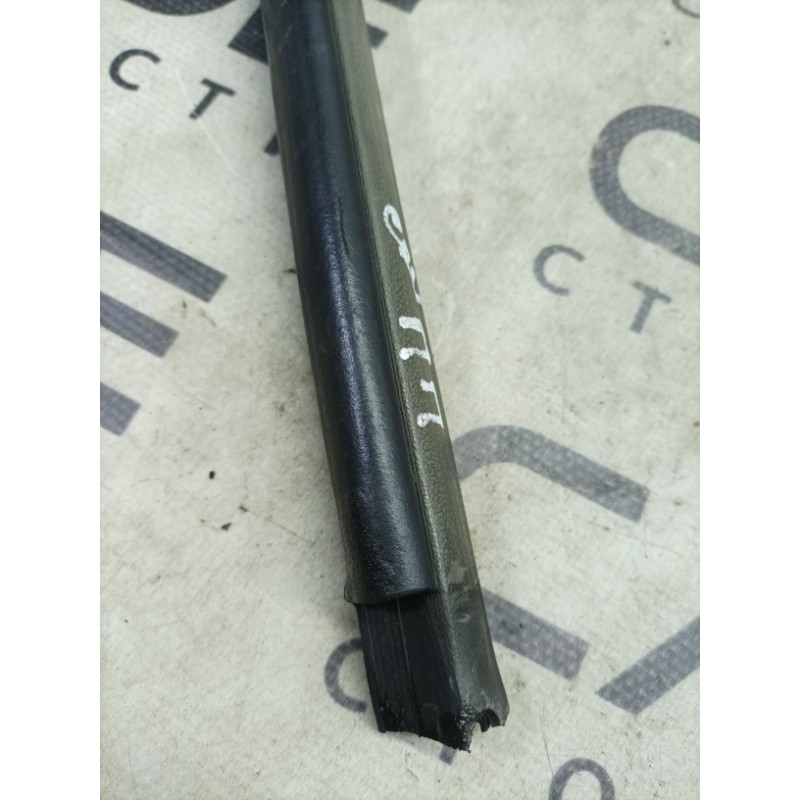 Ущільнювач дверей (кузов и элементы) Honda CRV RD7 2003 2.2 72315SCAE01ZA