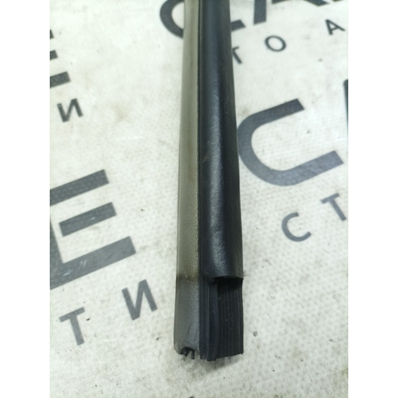 Ущільнювач дверей (кузов и элементы) Honda CRV RD7 2003 2.2 72815SCAE01ZA