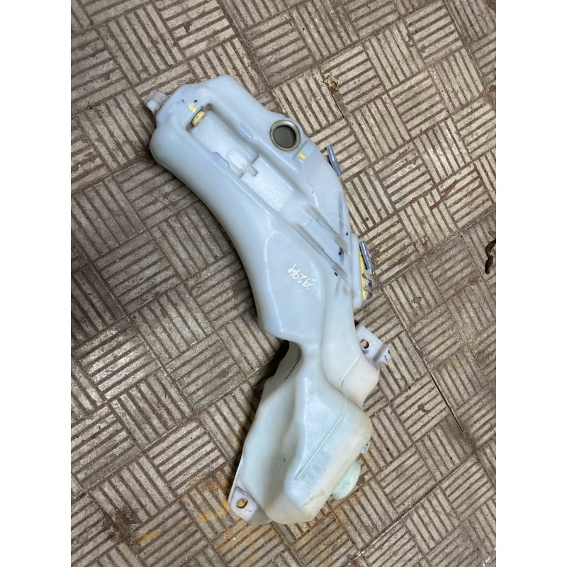 Бачок омывателя (кузов и элементы) Dodge Journey SXT 2013 3.6 05116307ab