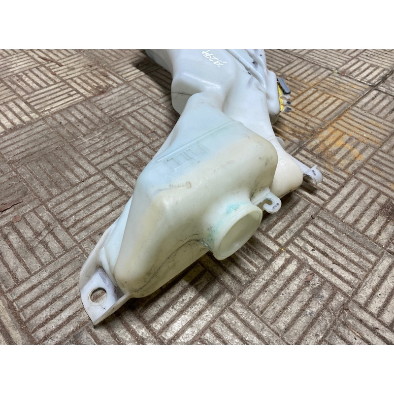 Бачок омывателя (кузов и элементы) Dodge Journey SXT 2013 3.6 05116307ab