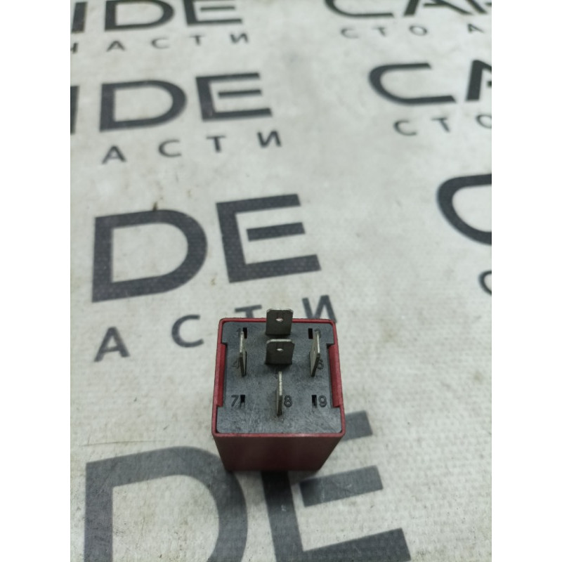 Реле (электрика) BMW 5-series E34 0685422