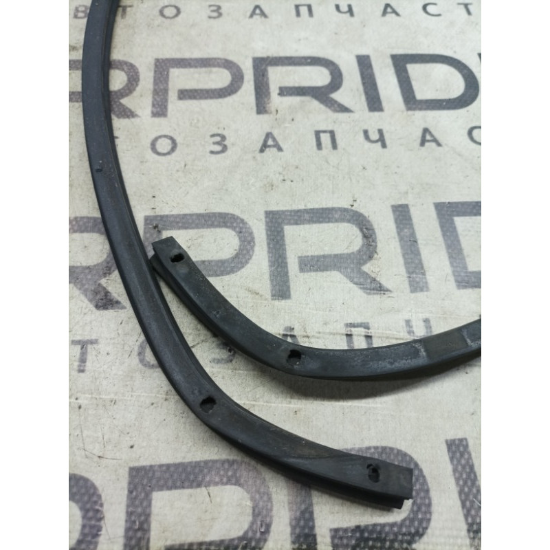 Ущільнювач капота (кузов и элементы) Honda CRV RD7 2003 2.2 74211S9A000