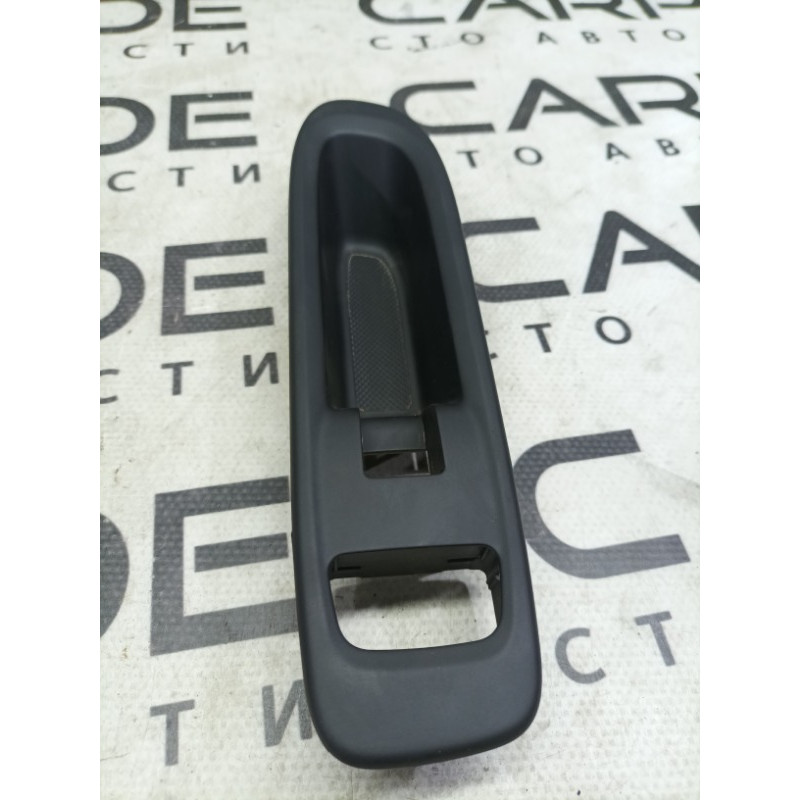 Накладка кнопок стеклоподъемника (салон) Jeep Compass MP 2018 2.4 p6bz29lxhaa