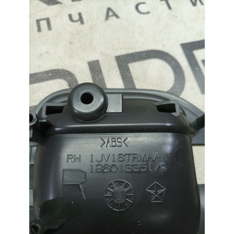 Накладка ручки внутренней (салон) Jeep Compass MK49 2011 2.4 1JV161VTAB