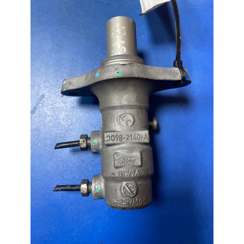 Главный тормозной цилиндр (тормозная система) FORD Fusion MK5 2013 2.0 Hybrid DG9Z-2140-D