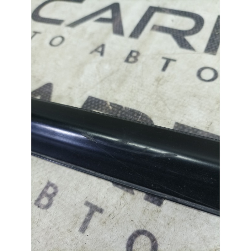 Молдинг стекла (кузов и элементы) Hyundai Santa Fe CM 2009 2.2 CRDI 832102B000