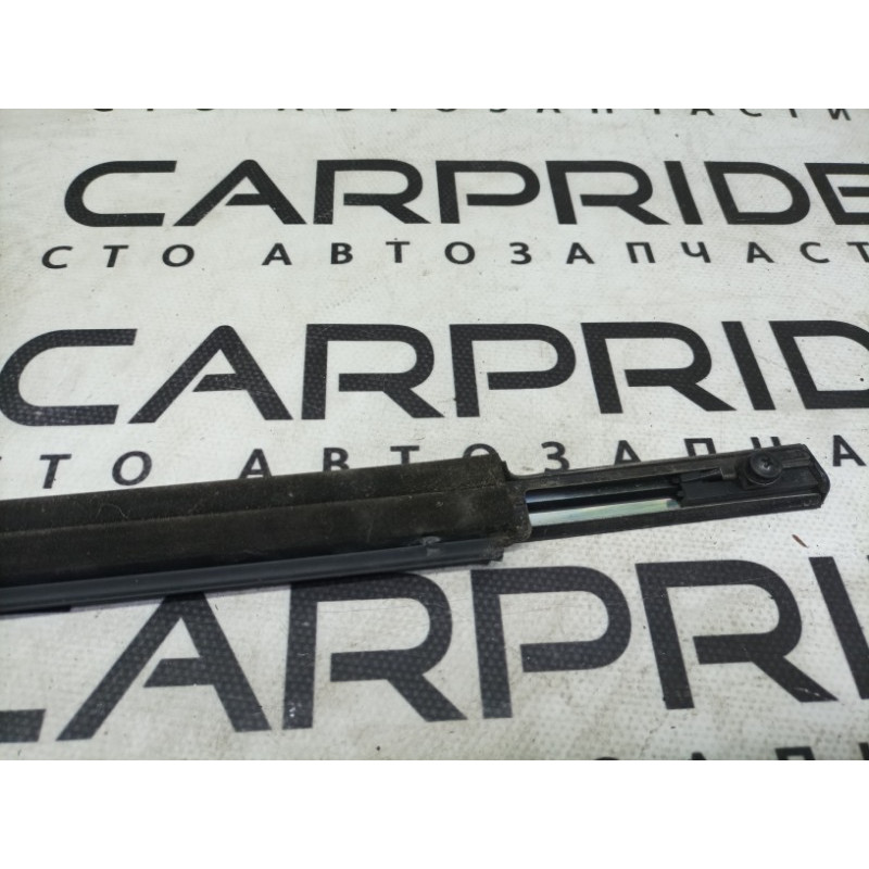 Молдинг стекла (кузов и элементы) Hyundai Santa Fe CM 2009 2.2 CRDI 832102B000